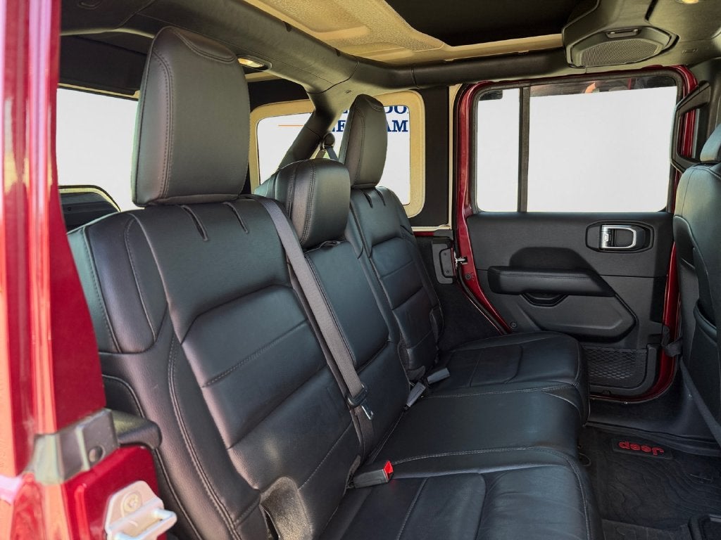 2021 Jeep Wrangler Unlimited Sahara Altitude