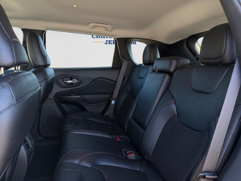 2022 Jeep Cherokee Trailhawk