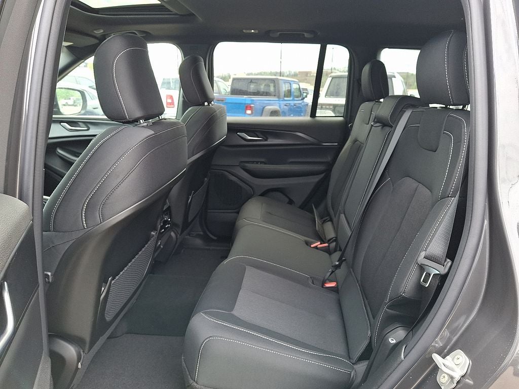 2026 Jeep Grand Cherokee Laredo X