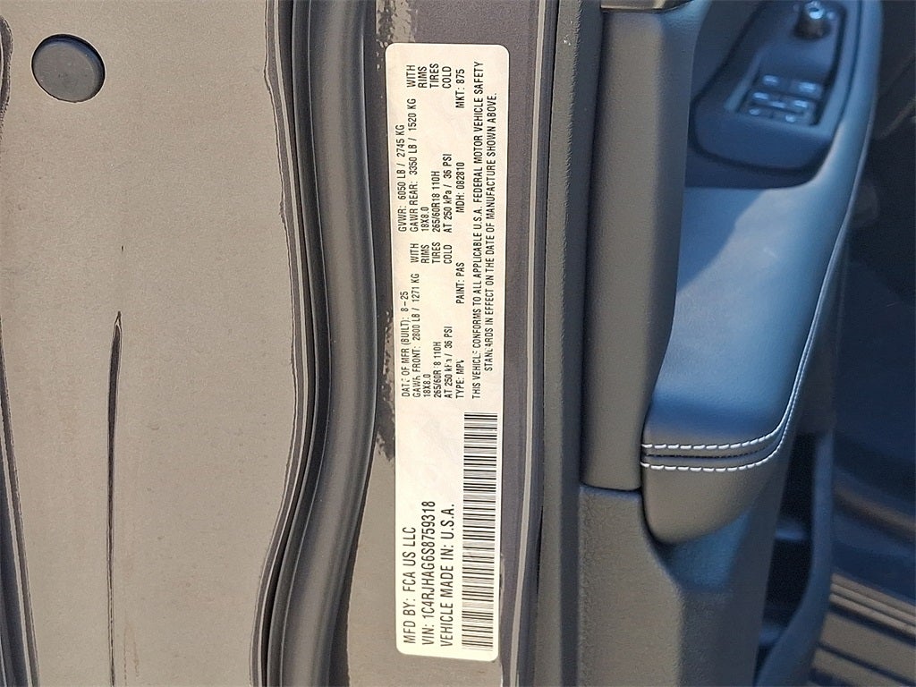 2025 Jeep Grand Cherokee Laredo