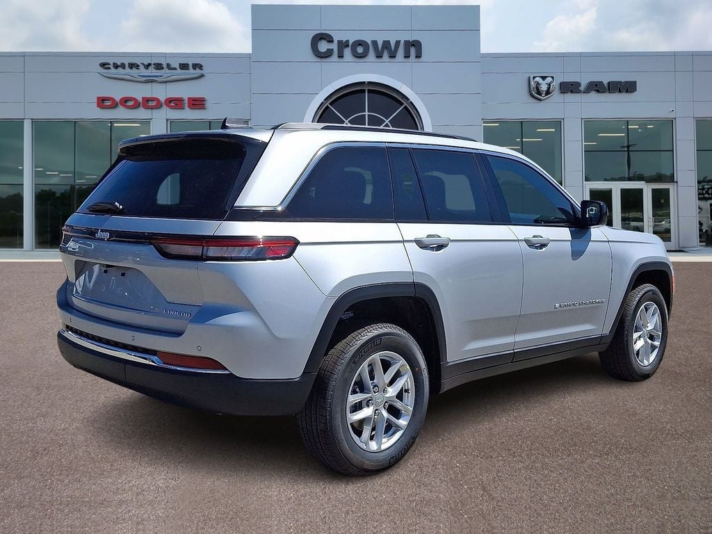 2026 Jeep Grand Cherokee Laredo