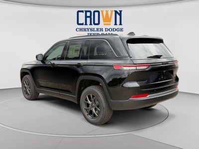 2027 Jeep Grand Cherokee Laredo Altitude