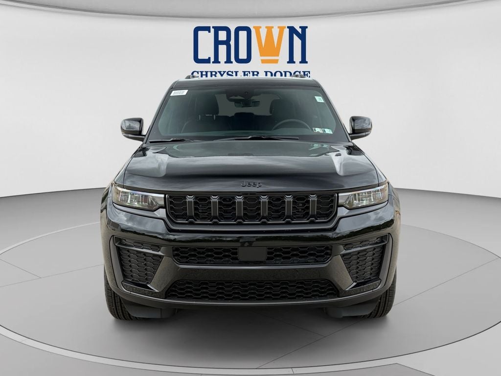 2027 Jeep Grand Cherokee Laredo Altitude