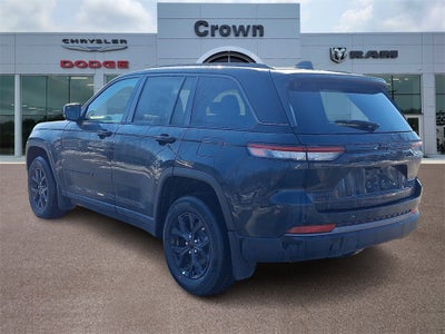 2026 Jeep Grand Cherokee Laredo