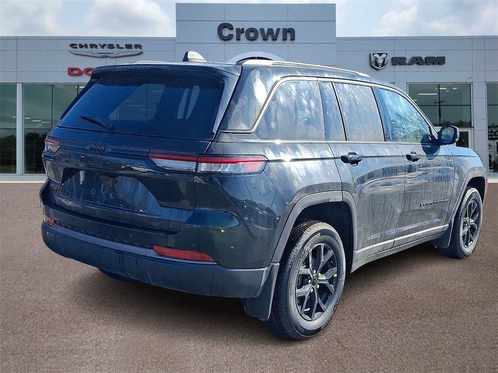 2026 Jeep Grand Cherokee Laredo