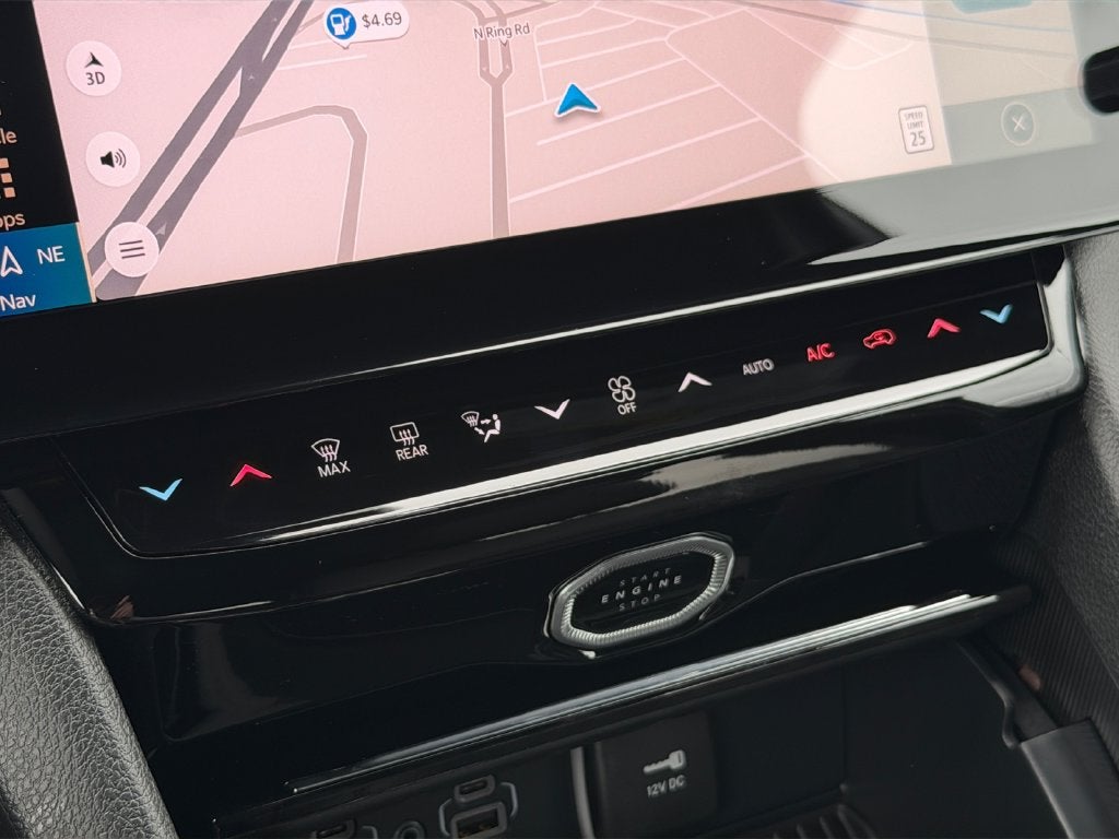 2027 Jeep Grand Cherokee Laredo Altitude
