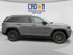 2027 Jeep Grand Cherokee Laredo Altitude