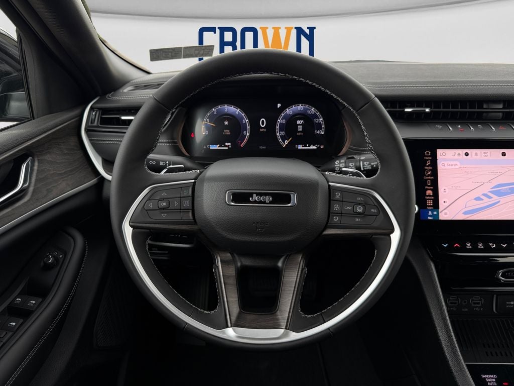 2027 Jeep Grand Cherokee Laredo Altitude