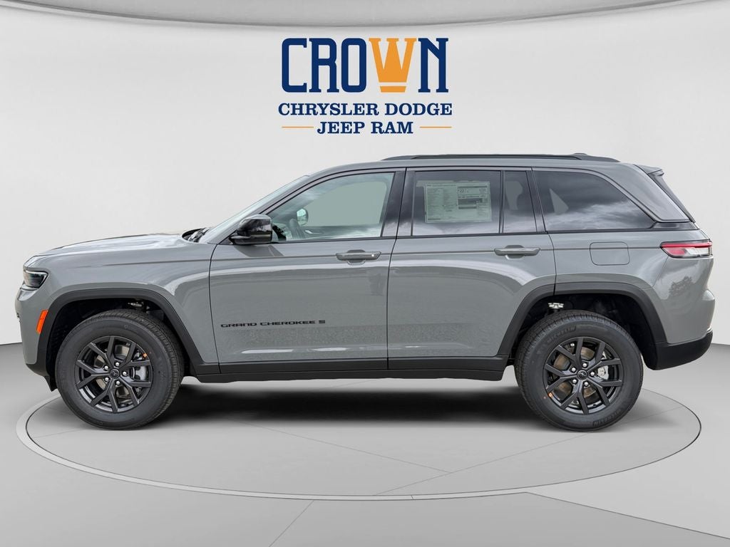 2027 Jeep Grand Cherokee Laredo Altitude