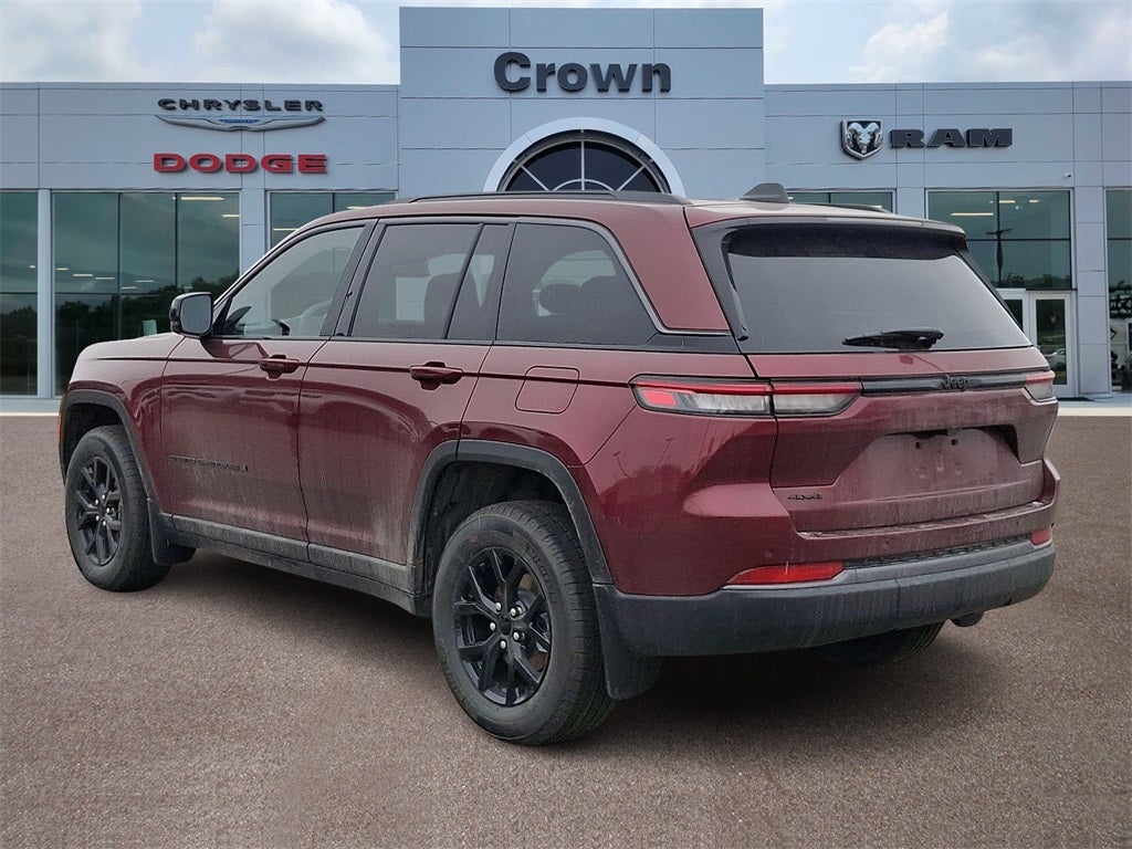 2026 Jeep Grand Cherokee Laredo