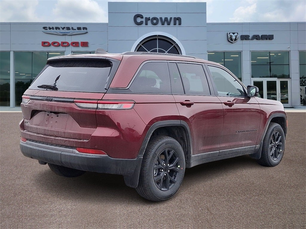 2026 Jeep Grand Cherokee Laredo