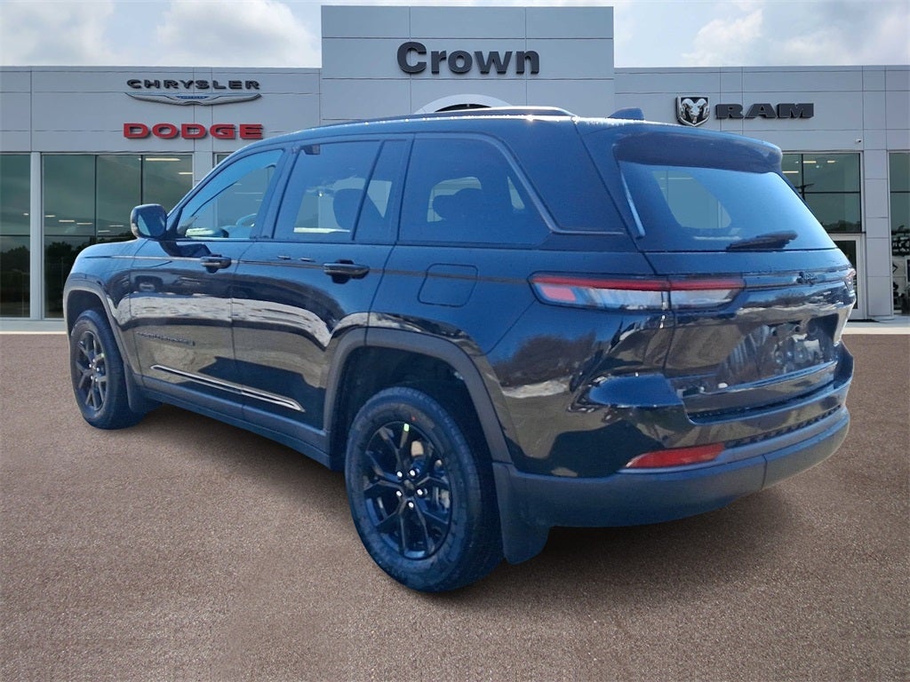 2026 Jeep Grand Cherokee Laredo