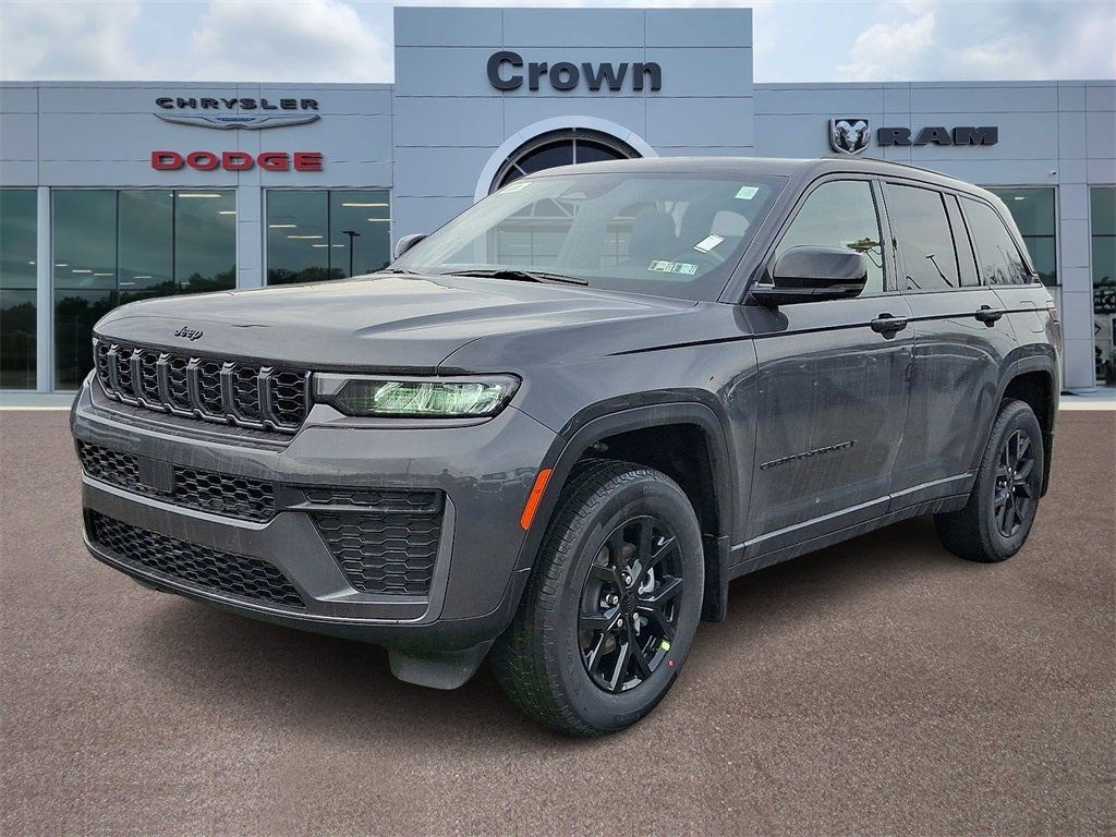 2026 Jeep Grand Cherokee Laredo