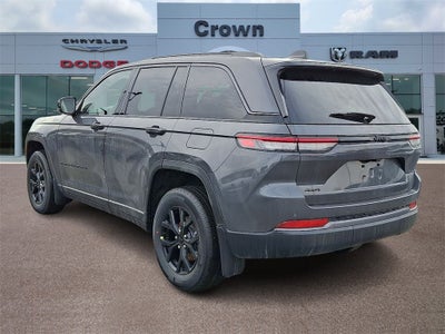 2026 Jeep Grand Cherokee Laredo