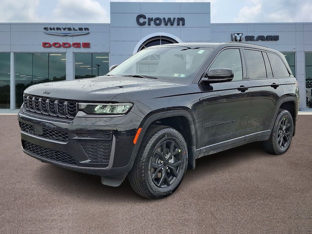 2026 Jeep Grand Cherokee Laredo