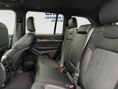 2027 Jeep Grand Cherokee Altitude