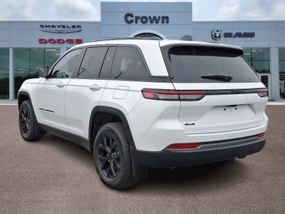 2026 Jeep Grand Cherokee Laredo