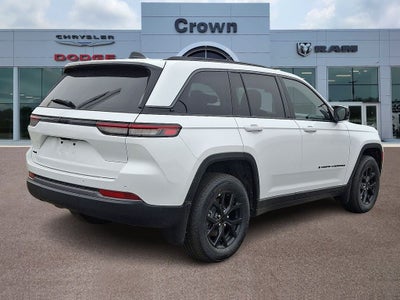 2026 Jeep Grand Cherokee Laredo
