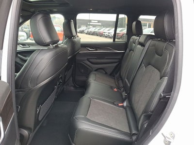 2026 Jeep Grand Cherokee Laredo