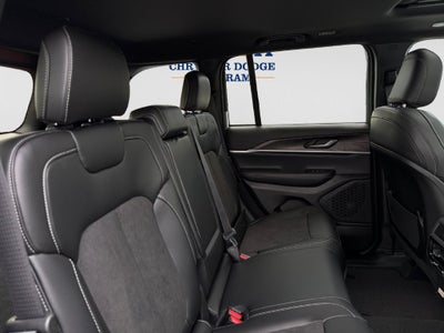 2027 Jeep Grand Cherokee Altitude