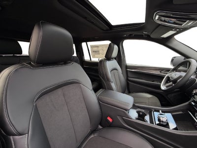 2027 Jeep Grand Cherokee Altitude