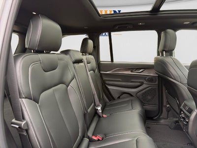 2027 Jeep Grand Cherokee Limited