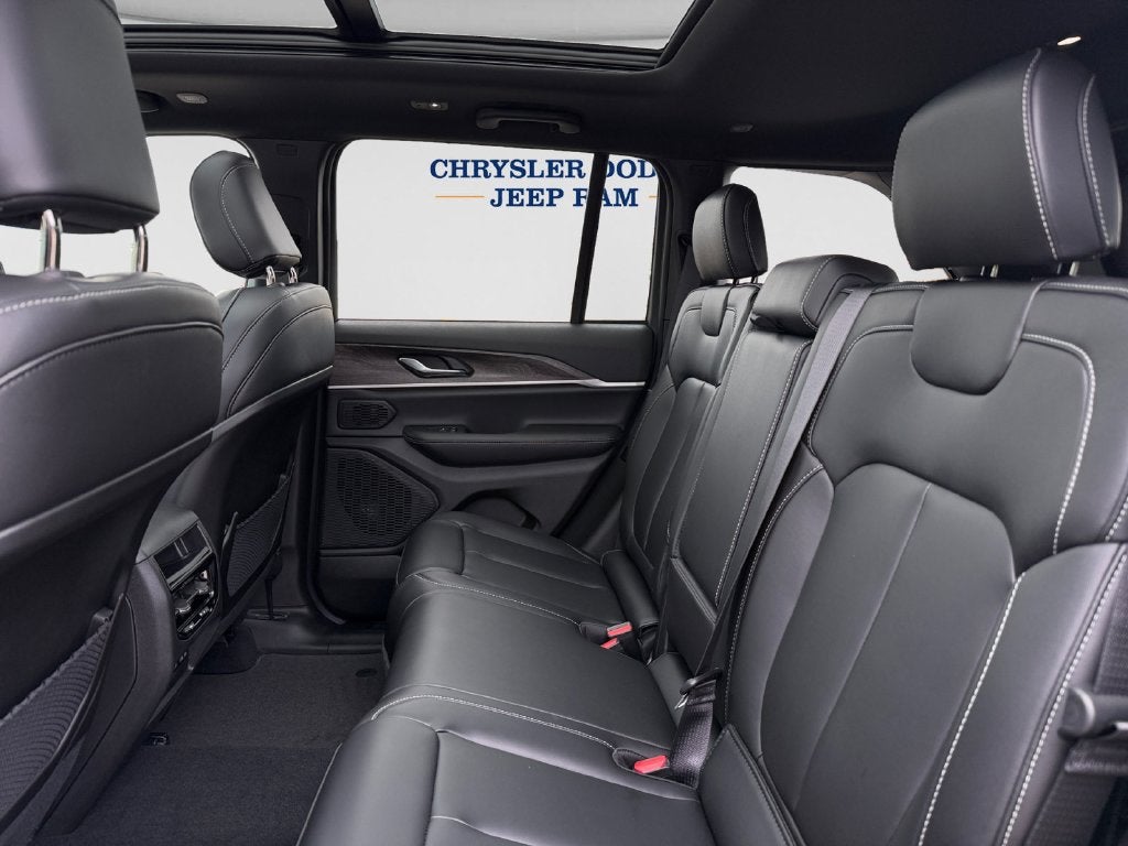 2027 Jeep Grand Cherokee Limited