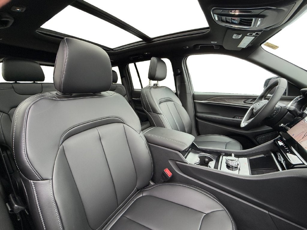 2027 Jeep Grand Cherokee Limited