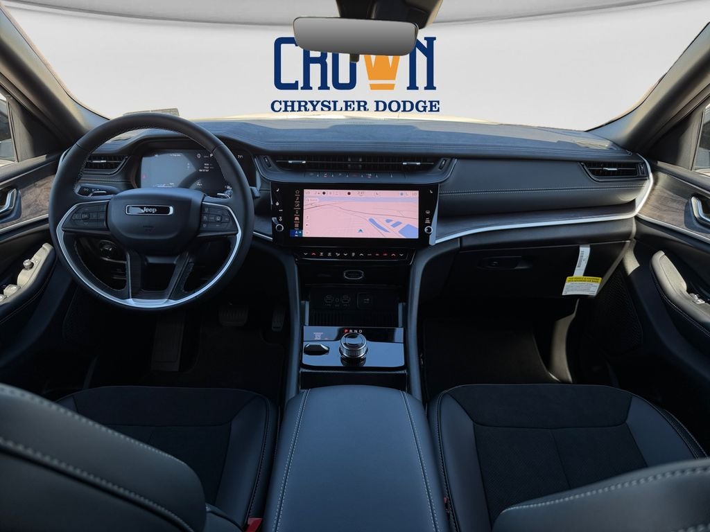 2027 Jeep Grand Cherokee L Laredo Altitude
