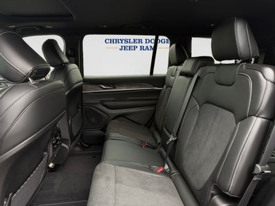 2027 Jeep Grand Cherokee L Laredo Altitude