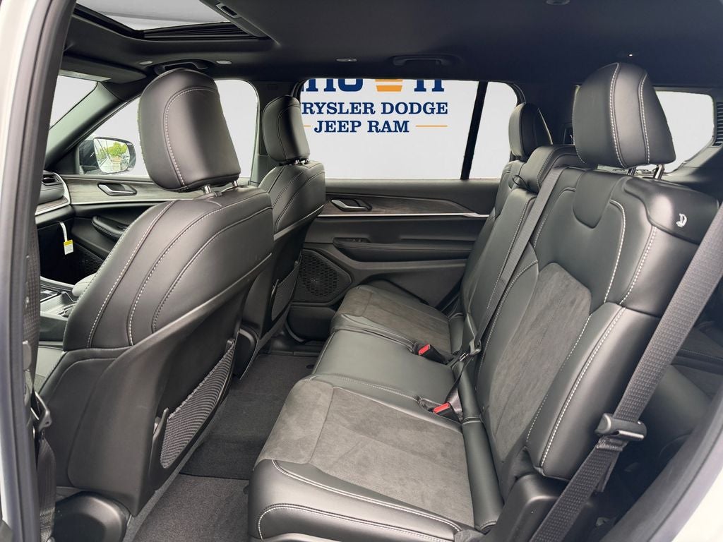 2026 Jeep Grand Cherokee L Laredo
