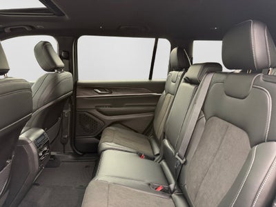 2027 Jeep Grand Cherokee L Laredo Altitude