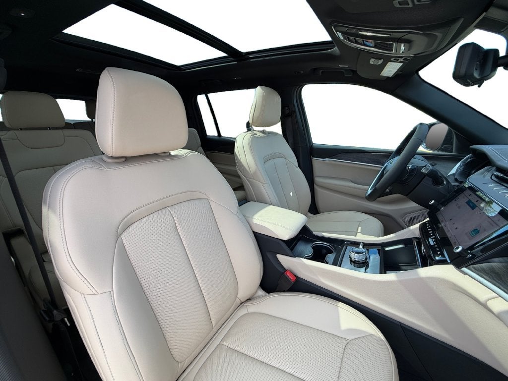2027 Jeep Grand Cherokee L Limited