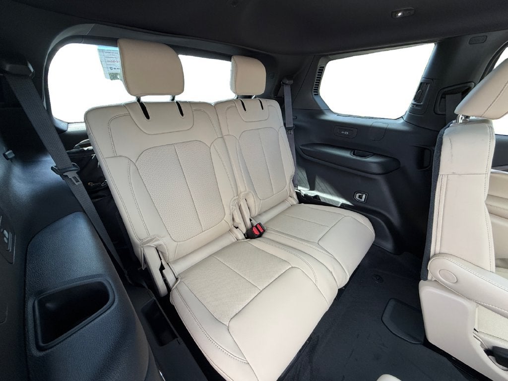 2027 Jeep Grand Cherokee L Limited
