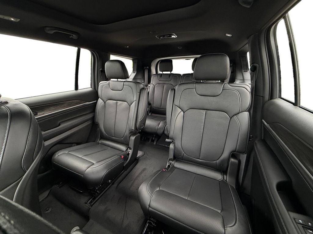2027 Jeep Grand Cherokee L Limited Reserve