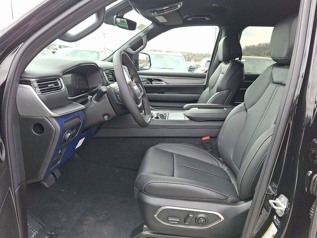 2026 Jeep Grand Wagoneer L 4x4