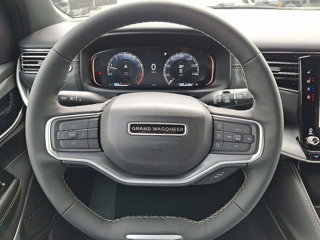 2026 Jeep Grand Wagoneer L 4x4