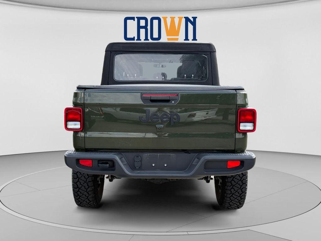 2022 Jeep Gladiator Sport