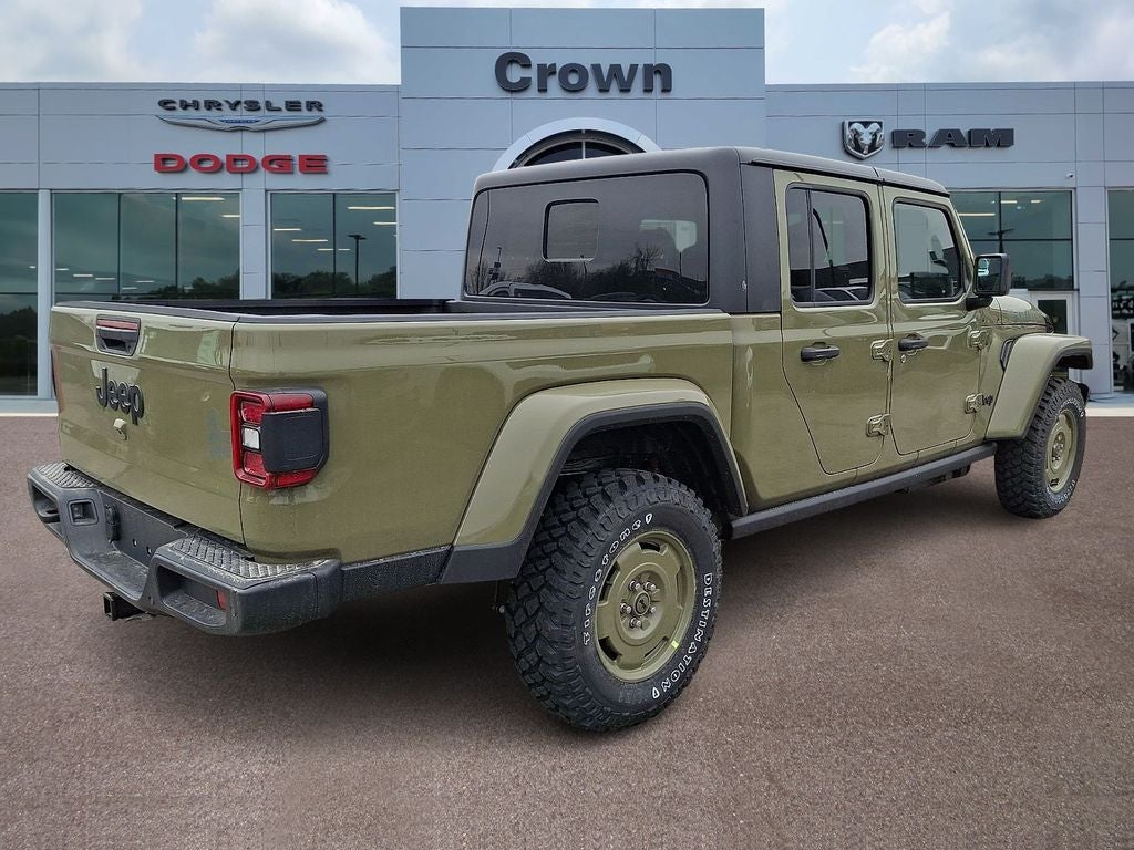 2026 Jeep Gladiator Convoy