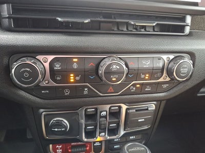 2026 Jeep Gladiator Convoy