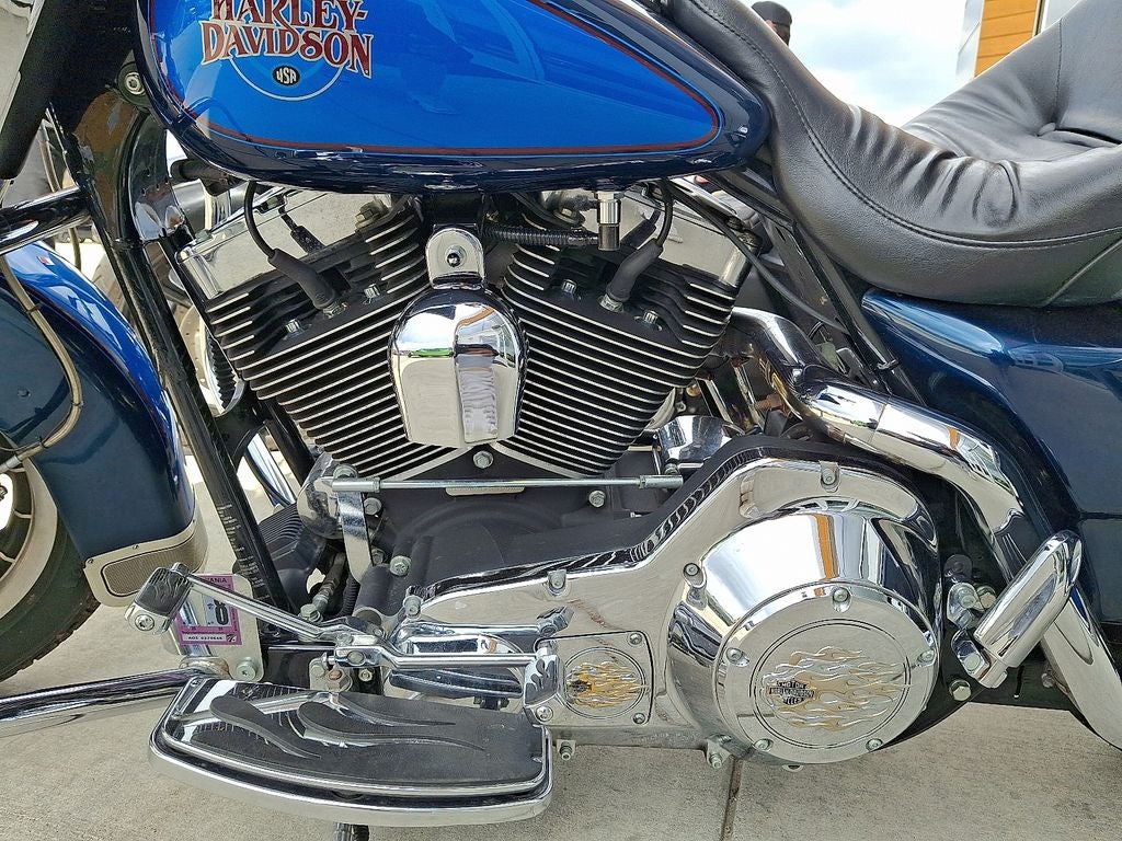 2004 Harley-Davidson FLHTCI Cruiser