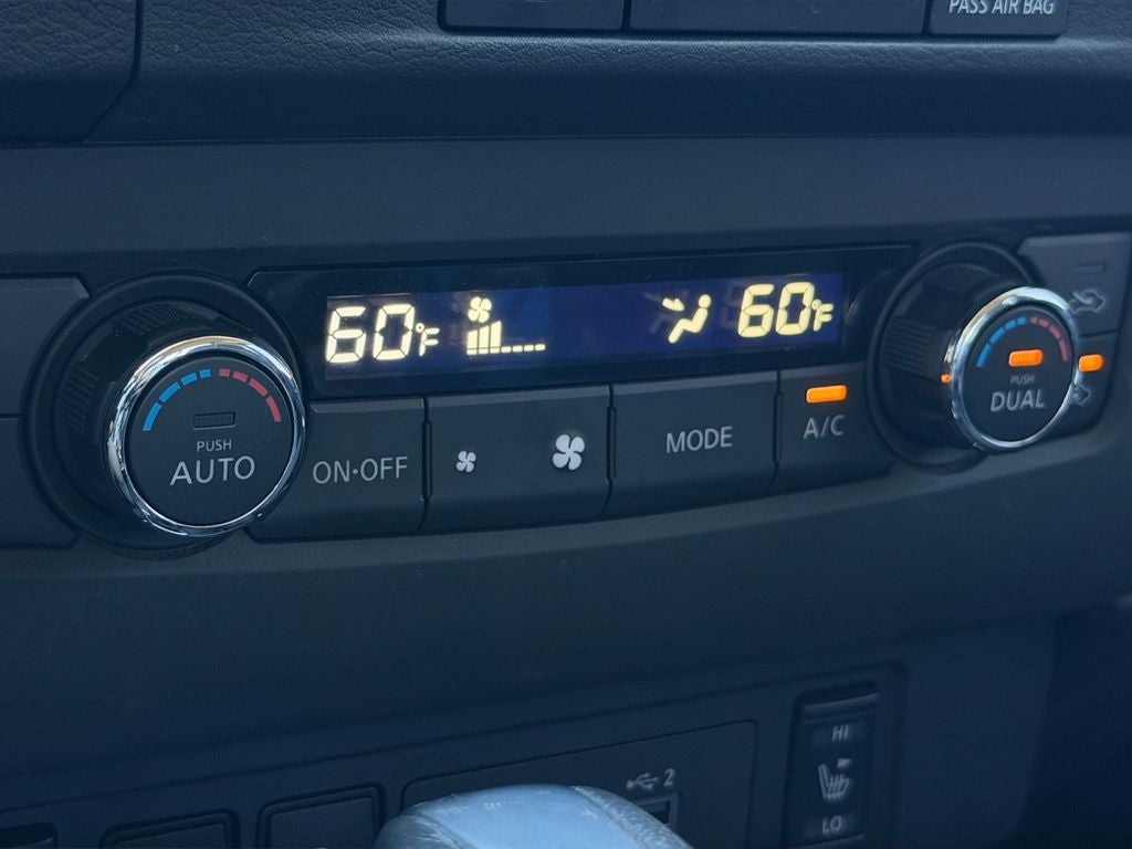 2024 Nissan Frontier SV