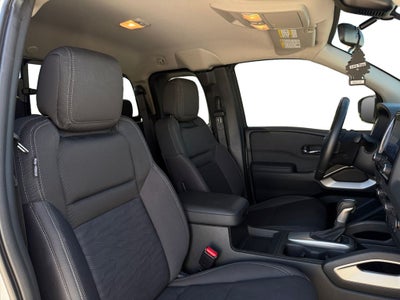 2024 Nissan Frontier SV