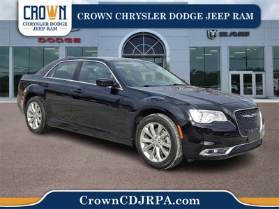 2021 Chrysler 300 Touring