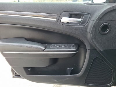 2021 Chrysler 300 Touring