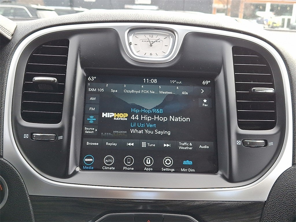 2021 Chrysler 300 Touring