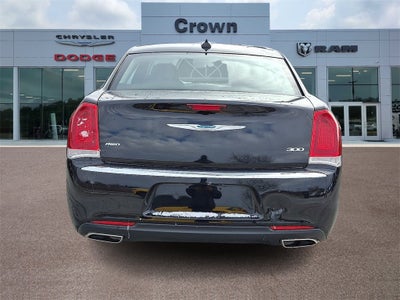 2021 Chrysler 300 Touring