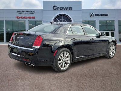 2021 Chrysler 300 Touring