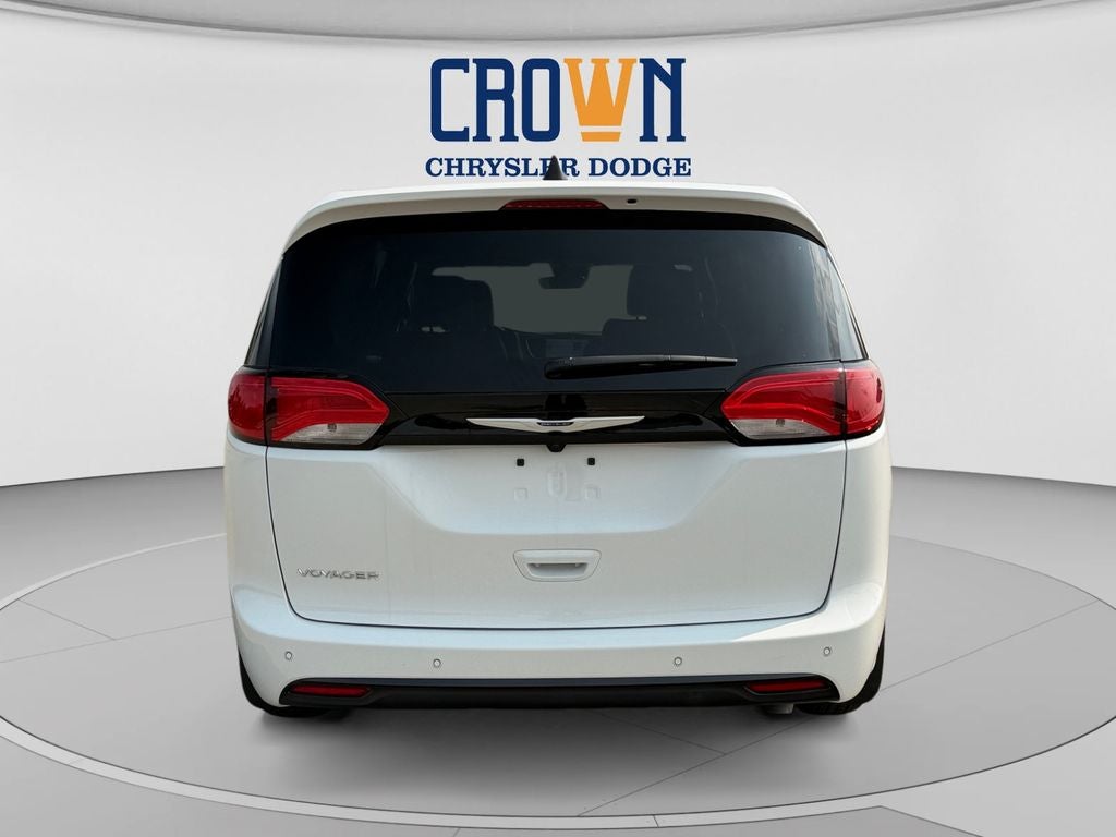 2026 Chrysler Voyager LX