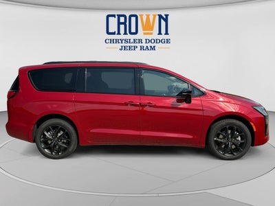 2027 Chrysler Pacifica Limited